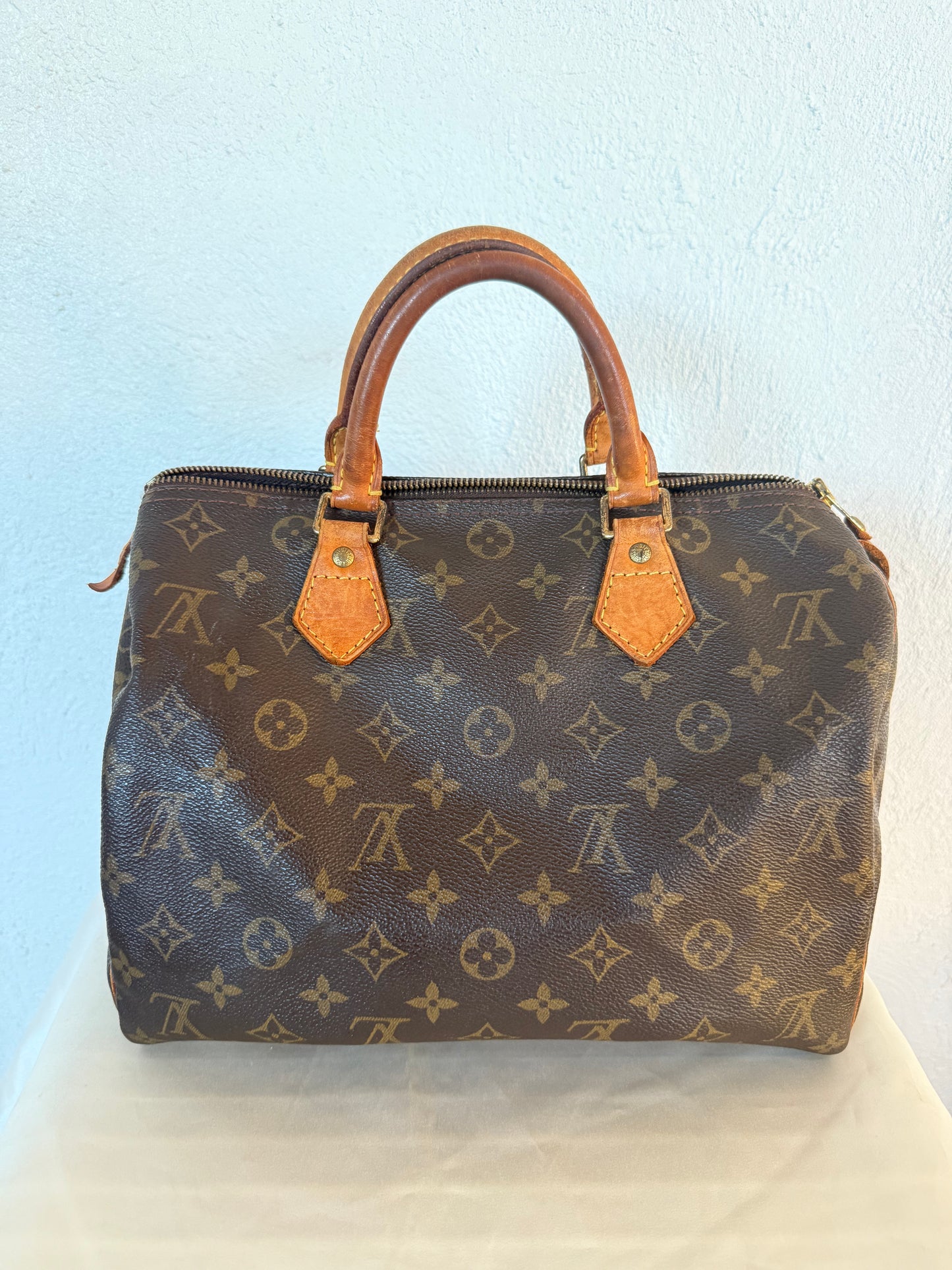 Louis Vuitton Speedy 30