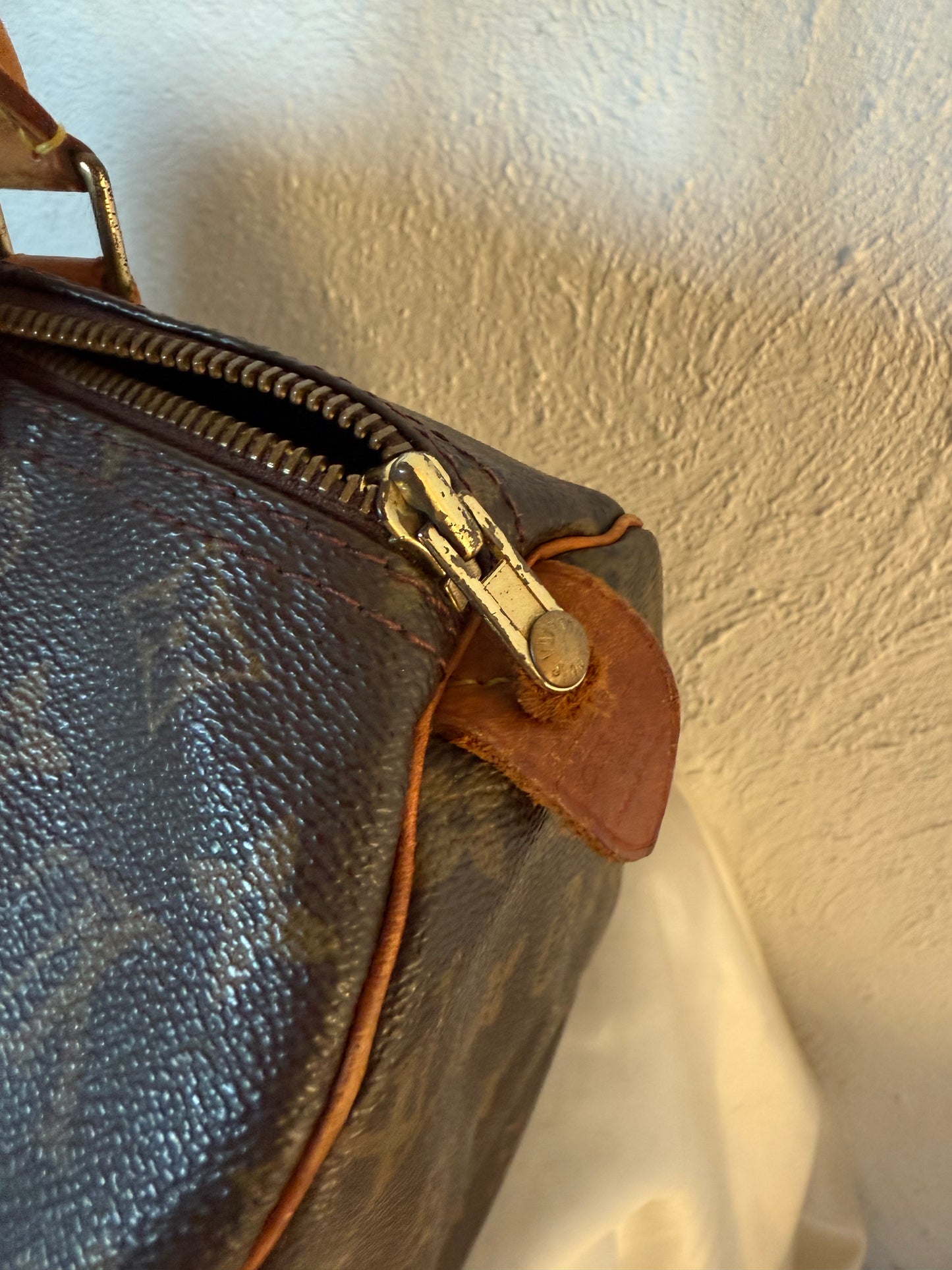 Louis Vuitton Speedy 30