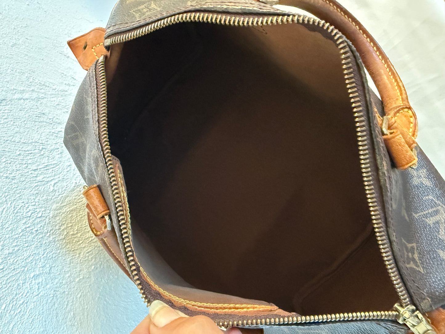 Louis Vuitton Speedy 30