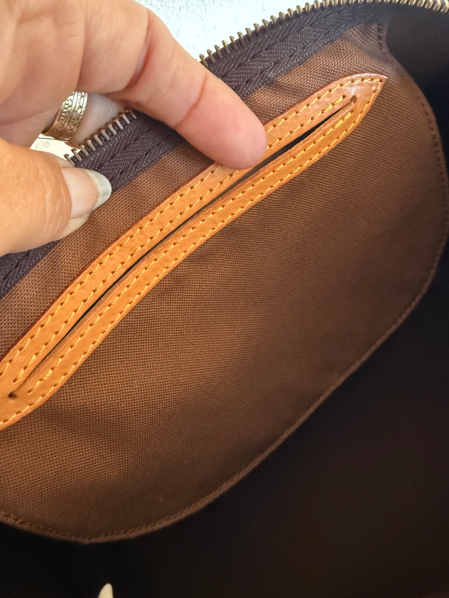 Louis Vuitton Speedy 30
