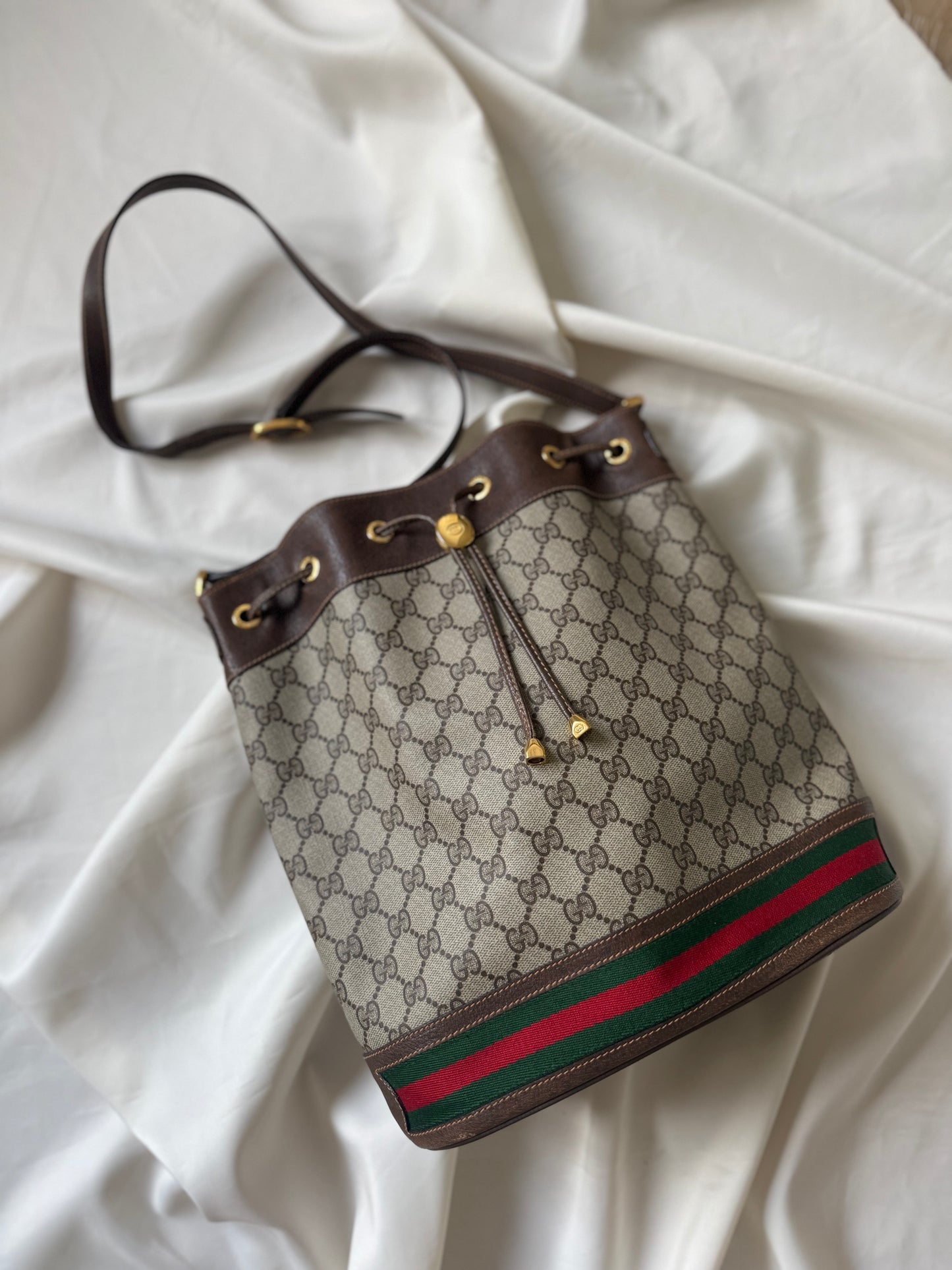 Gucci Bucketbag GM